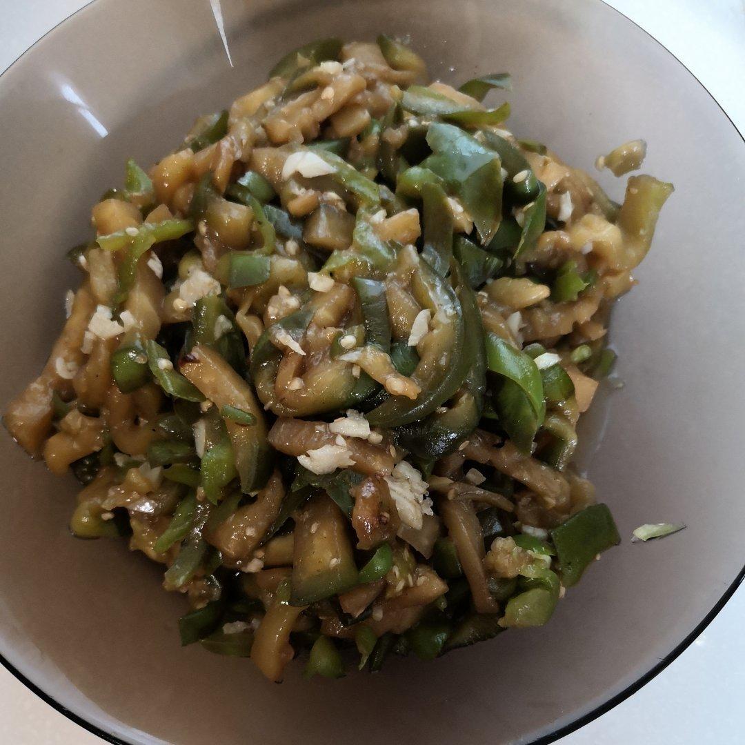 炒茄子辣椒丝