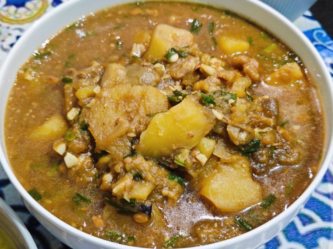 【东北菜】茄子炖土豆的做法