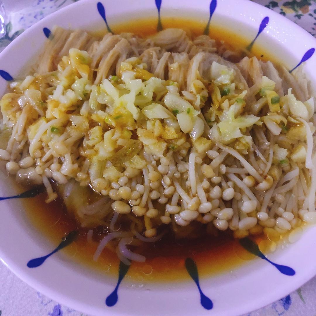 蒜蓉蒸金针菇