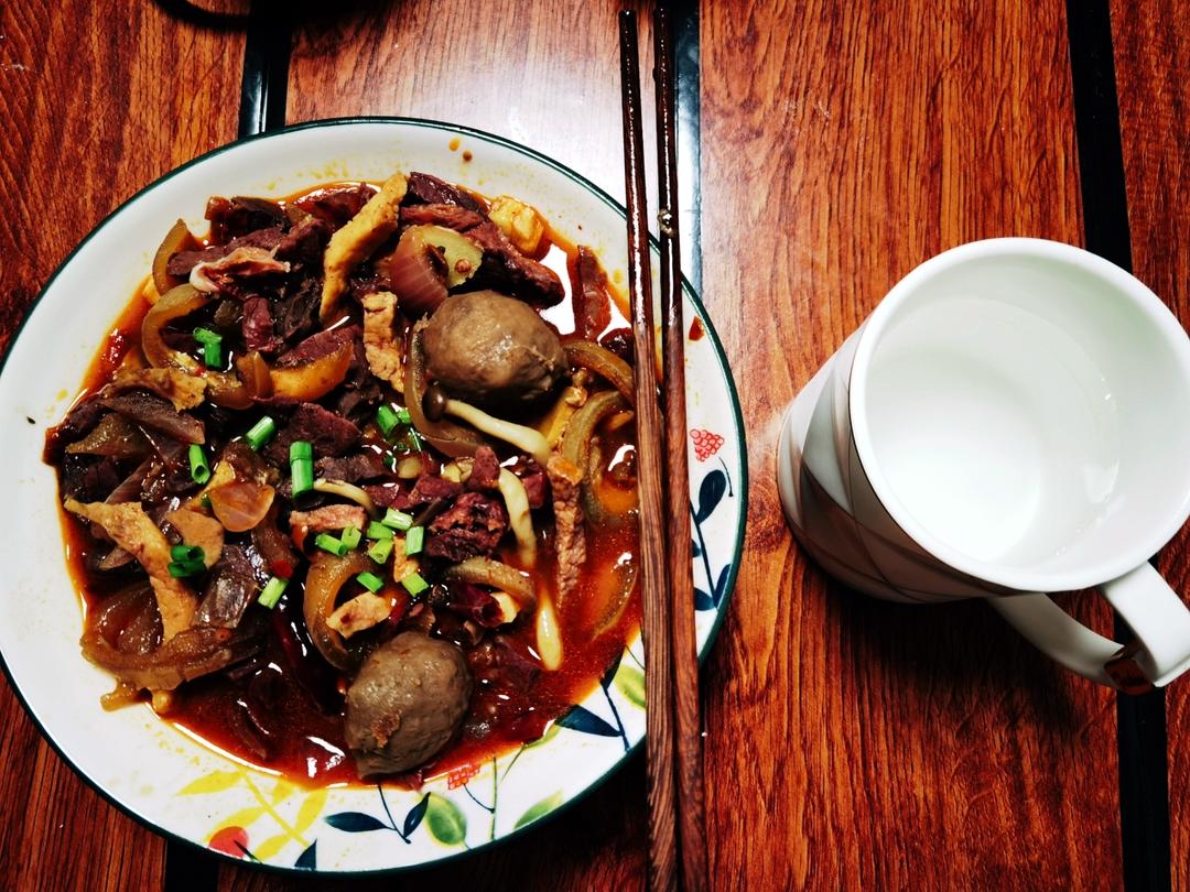 香辣牛杂煲
