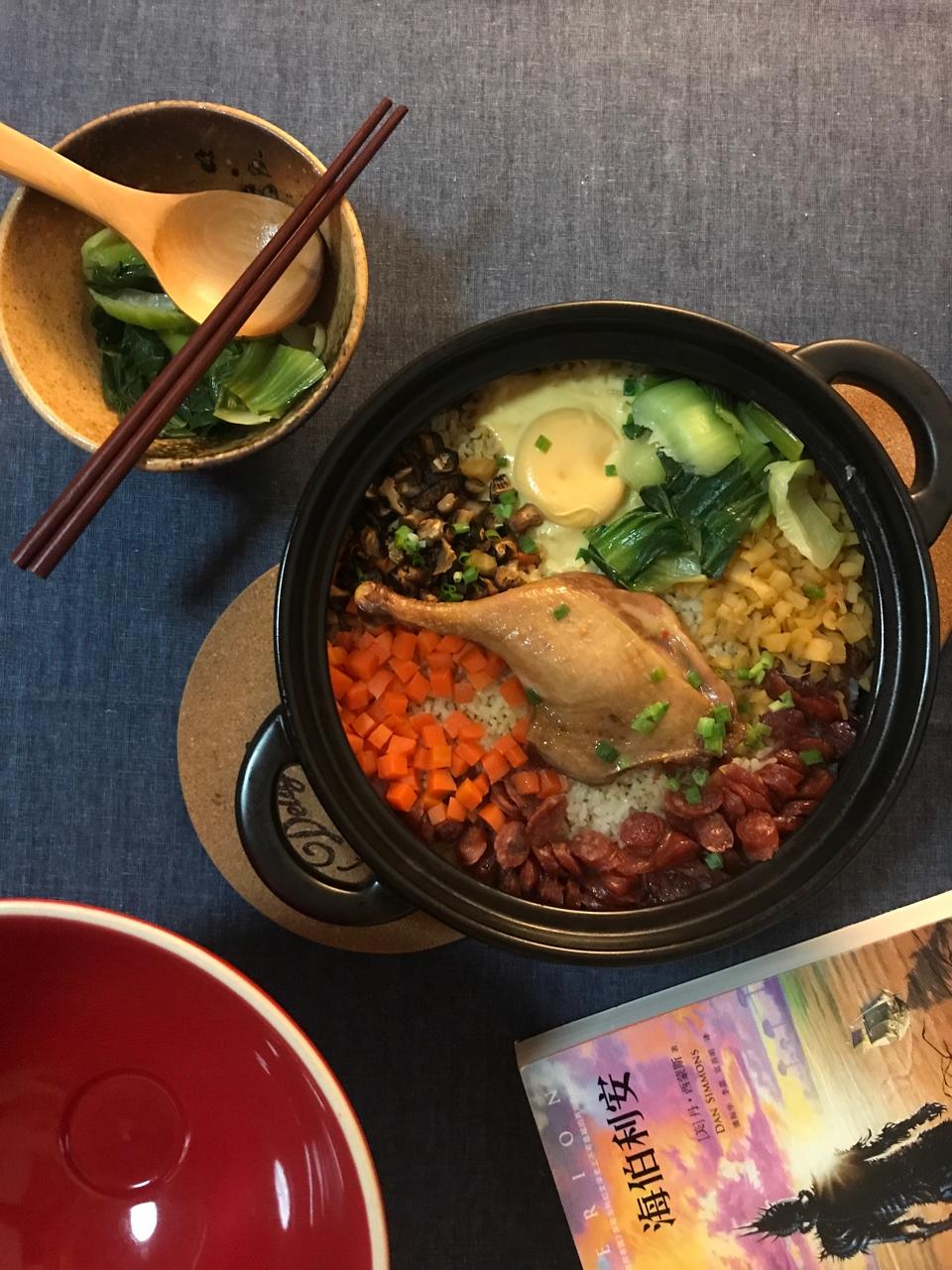 腊鸭腿腊肠煲仔饭