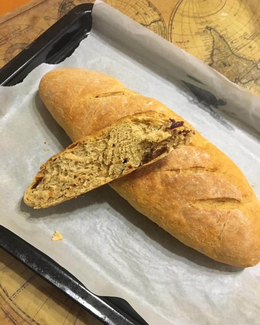 eeemama做的蔓越莓全麦黑糖面包