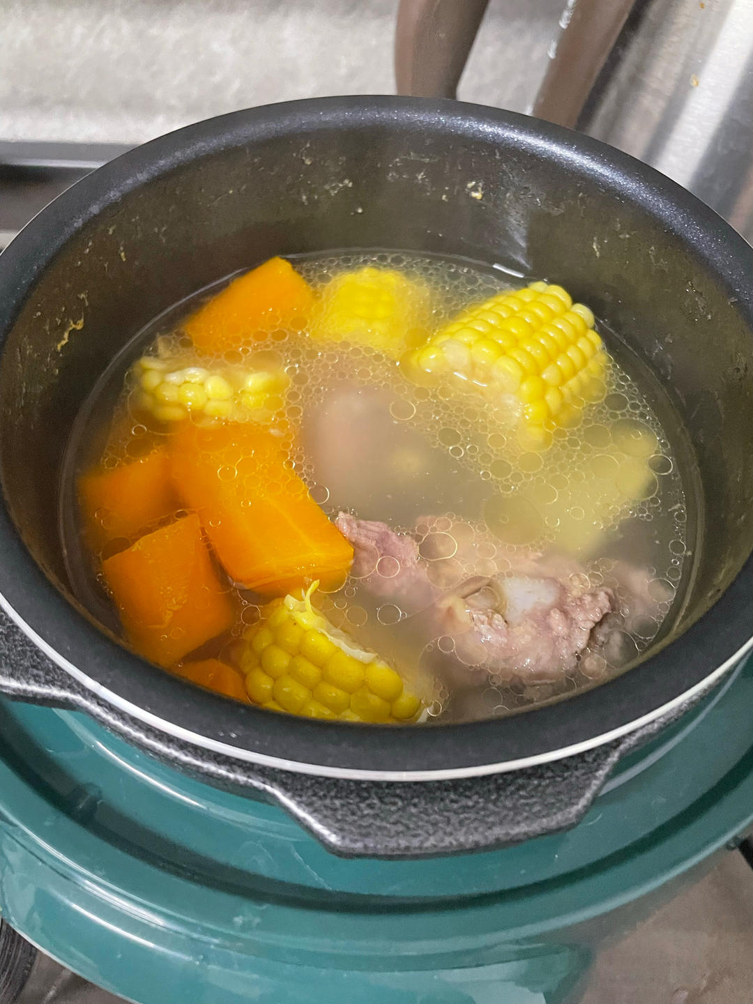 玉米排骨汤