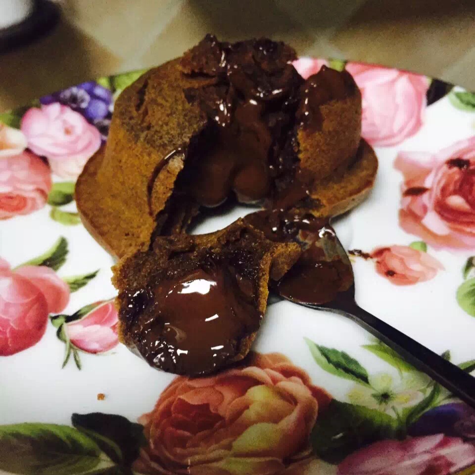 莫尼卡美食厨房：爆浆巧克力蛋糕