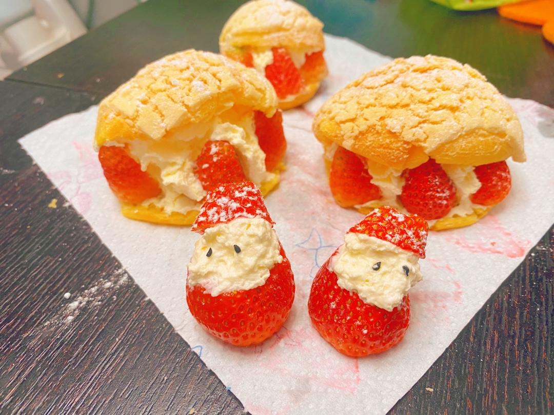 冬天的第一颗草莓🍓圣诞款🎄草莓大泡芙✨妥妥哒颜值美味 😋快来艾特你的大猪蹄子吧🙈