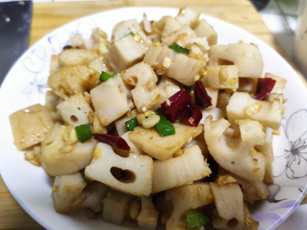 超清爽的清炒藕丁