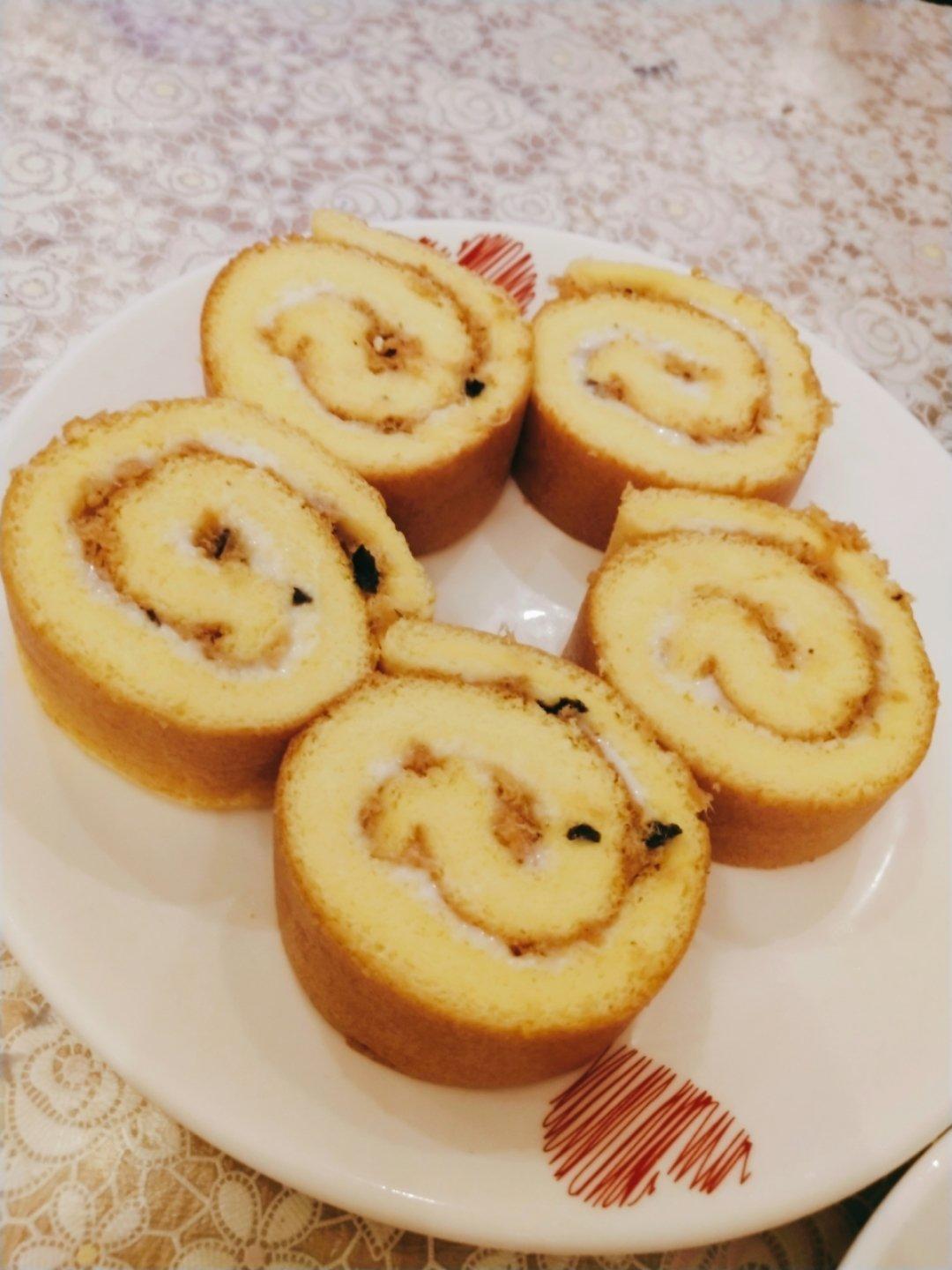 奶酪沙拉肉松蛋糕卷（奶酪与蛋糕的邂逅）
