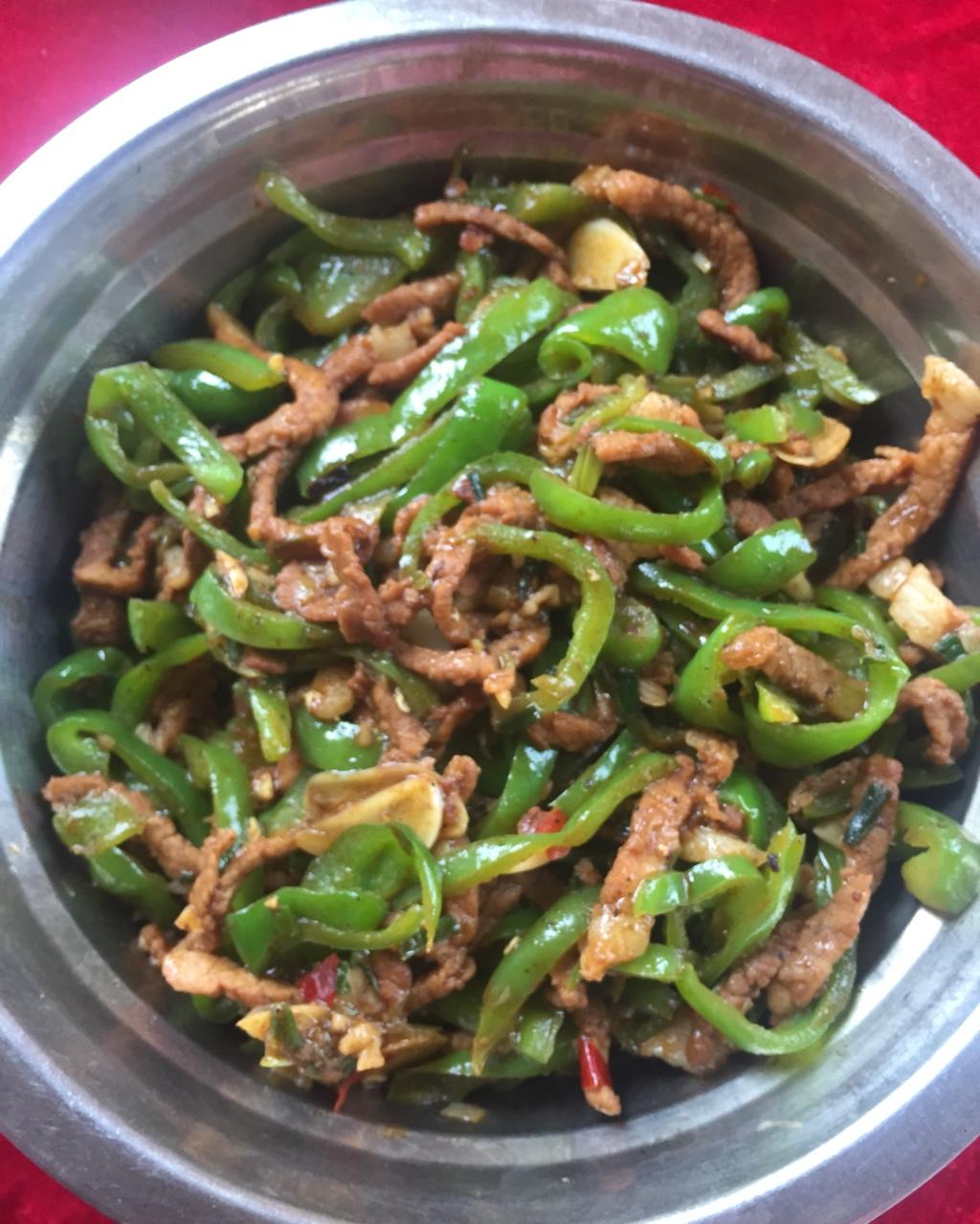 嗳呤做的青红椒炒肉丝
