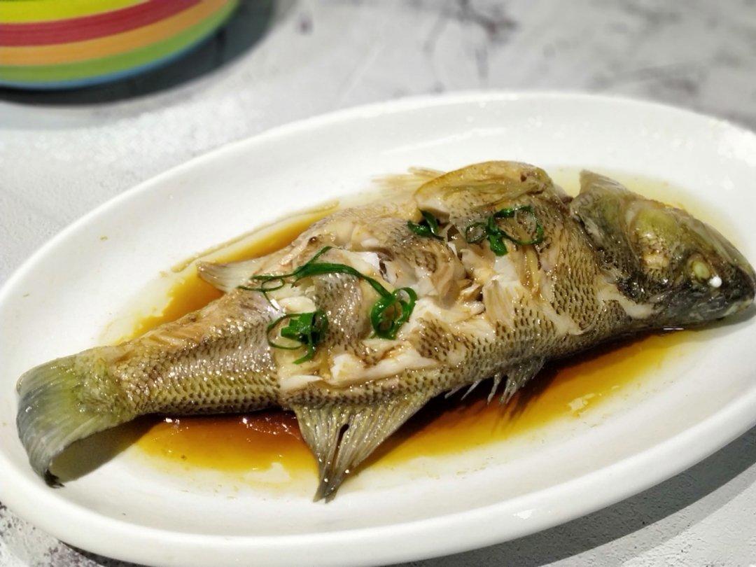 清蒸鲈鱼