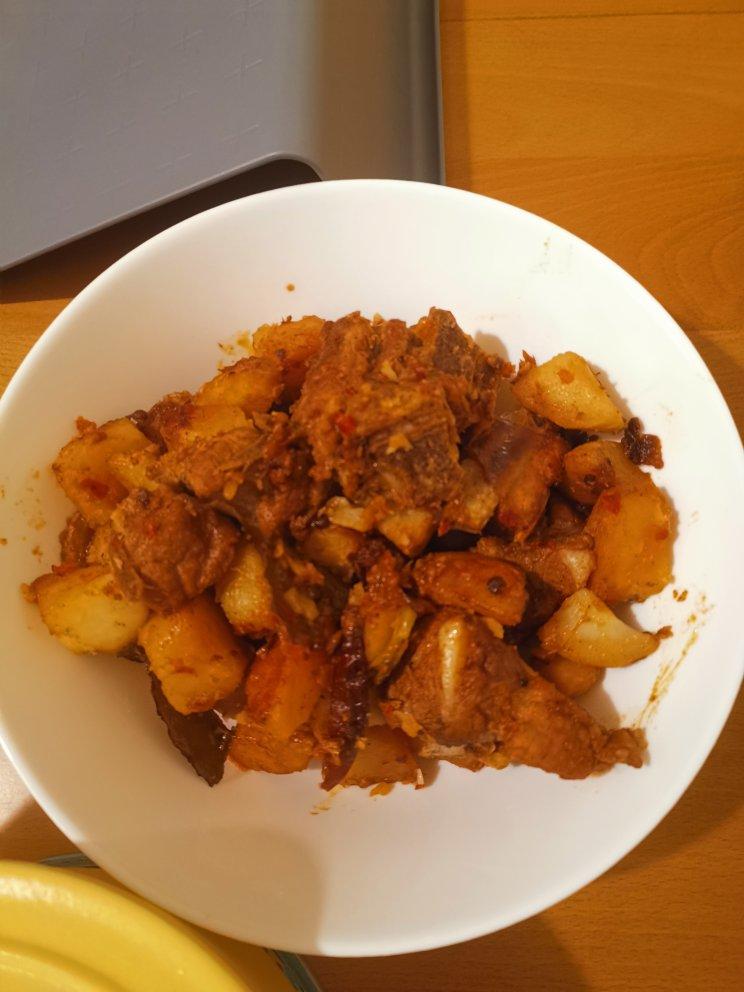 土豆炖排骨