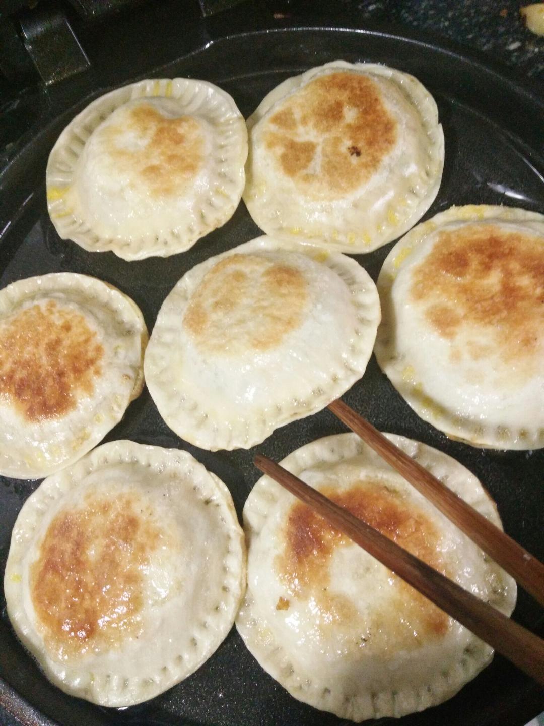 饺子皮鸡蛋灌饼