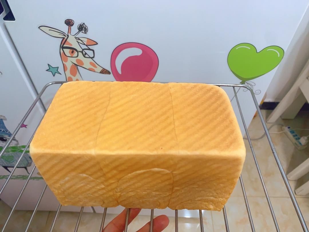 只需一次发酵的超软吐司（附面包机揉手套膜攻略）