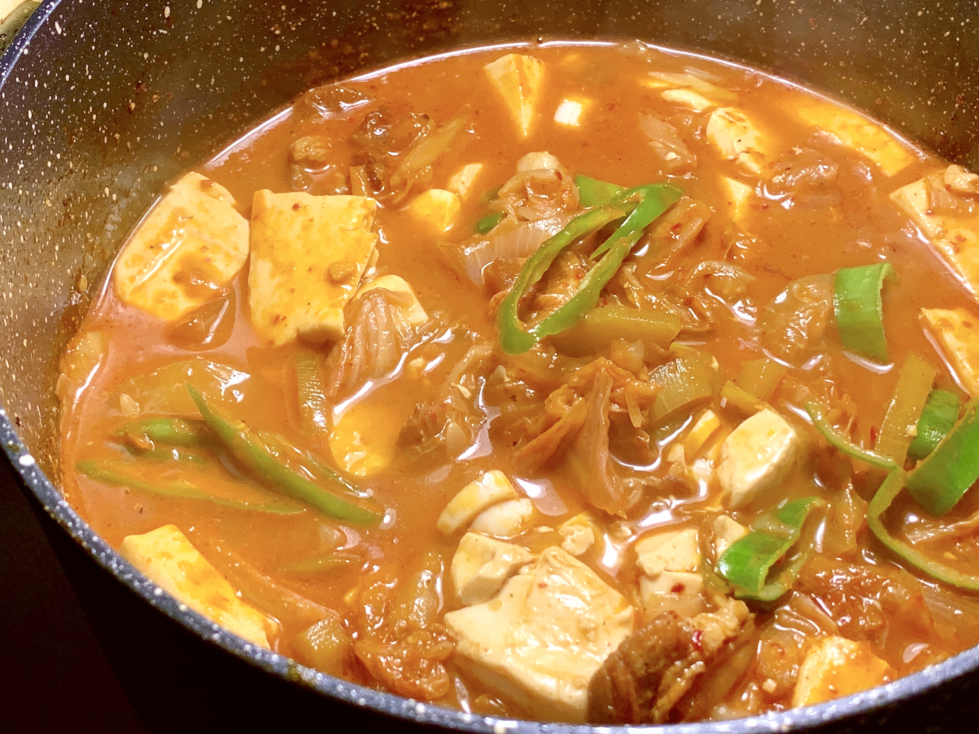 冬日治愈—泡菜豆腐汤的做法