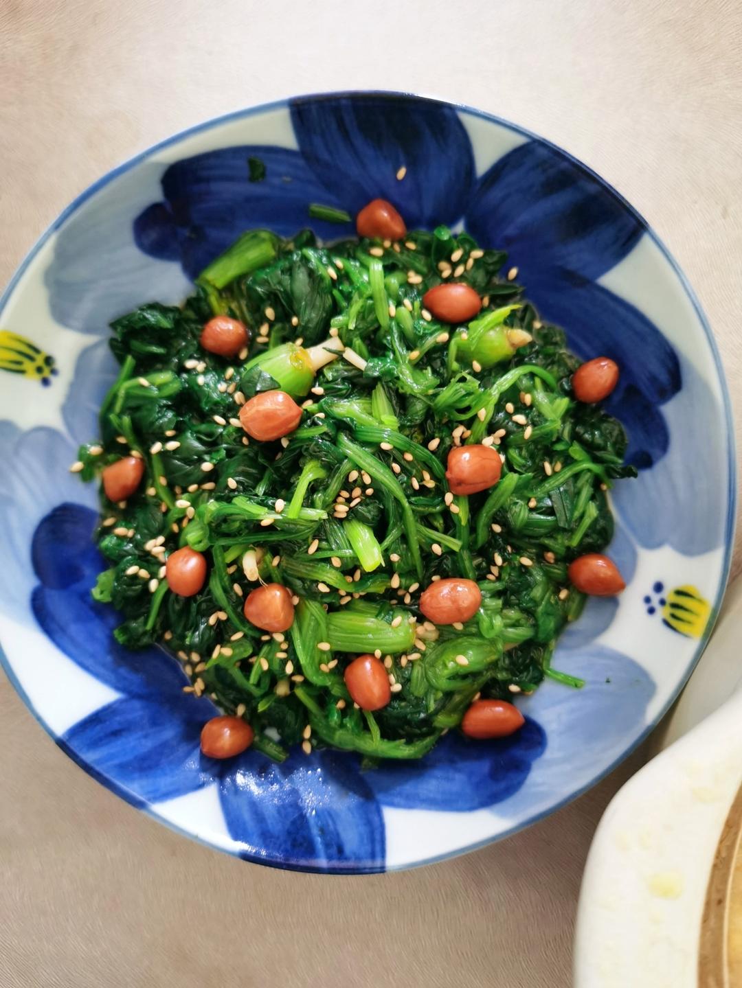 老醋菠菜花生/Vinegar spinach and peanut salad