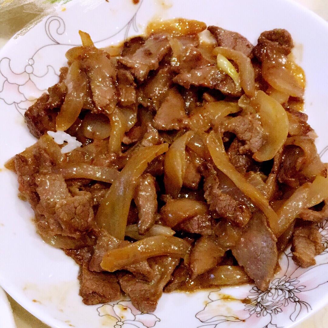 洋葱炒牛肉