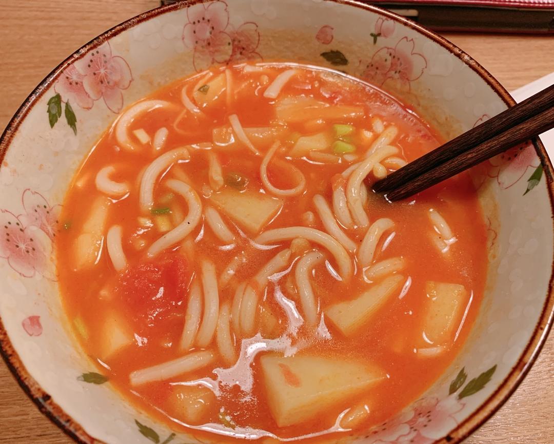 番茄牛肉乌冬（类丸龟制面）