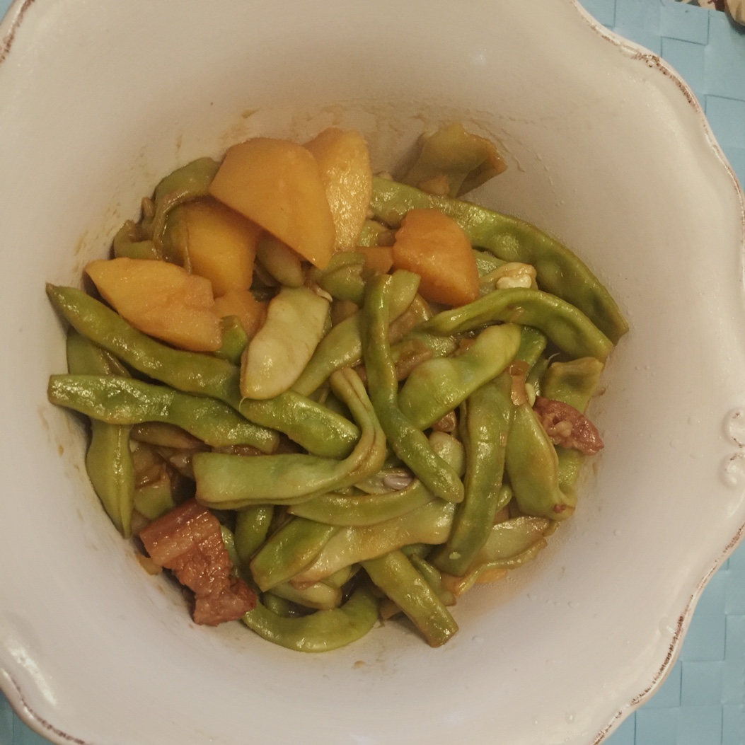 土豆芸豆五花肉