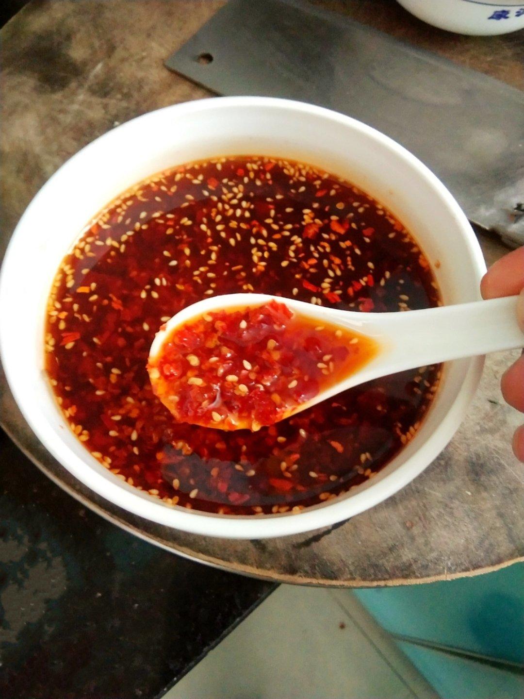 辣椒油的做法（饭店不外传的密方）