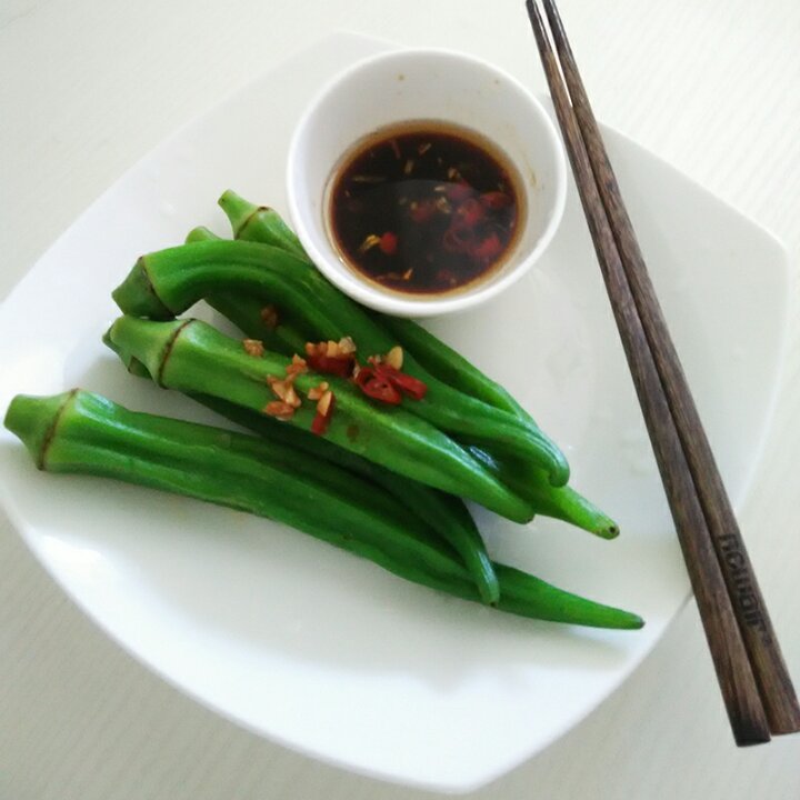 白灼秋葵