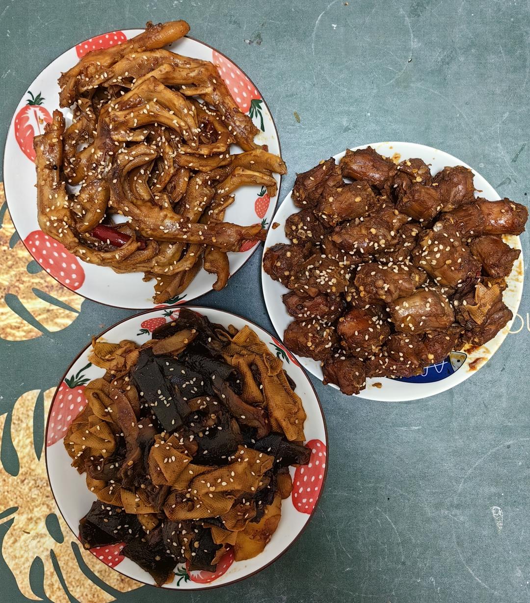 【周黑鸭】知乎25w人收藏 内附超多Tips!