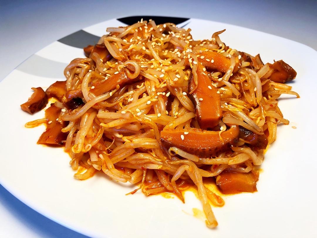 韩式香菇拌豆芽