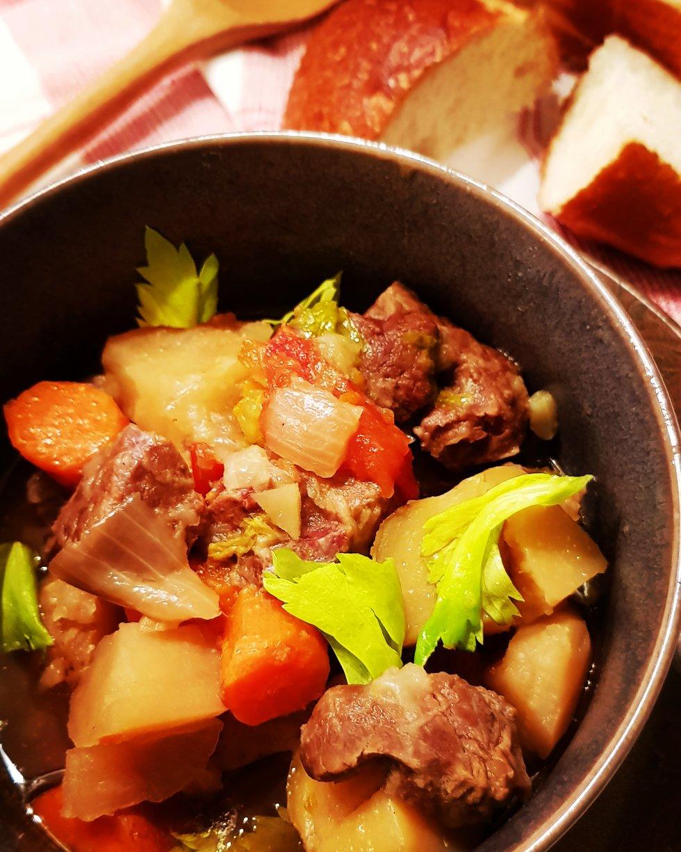 红烧牛肉土豆 （独家秘制）
