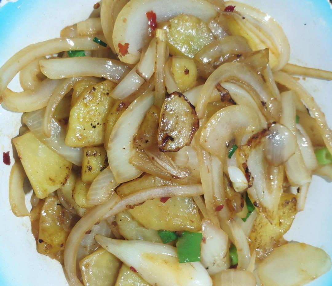 土豆炒洋葱