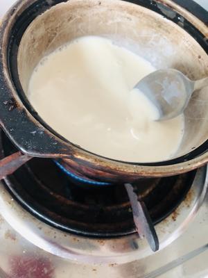 椰蓉奶冻小方块的做法 步骤3