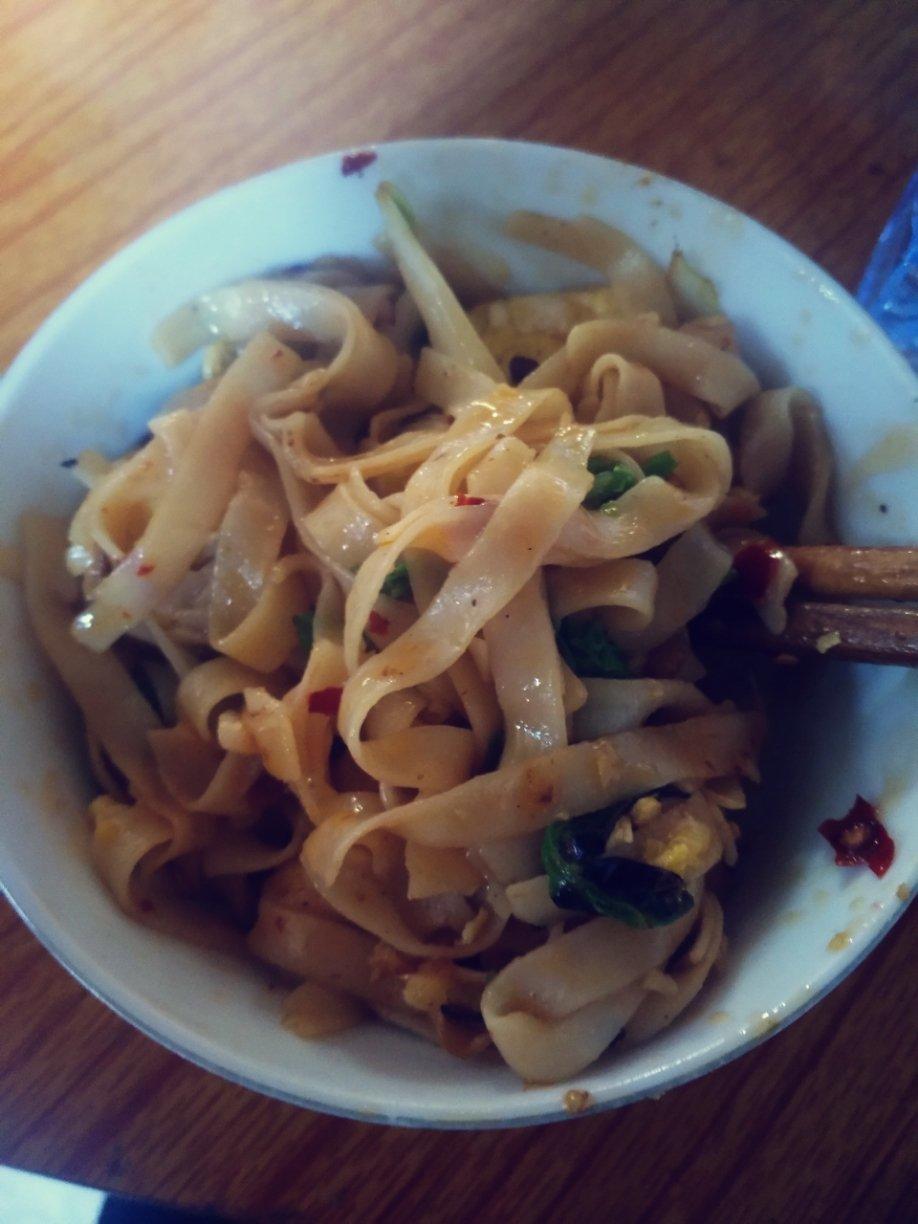 西红柿鸡蛋炒面