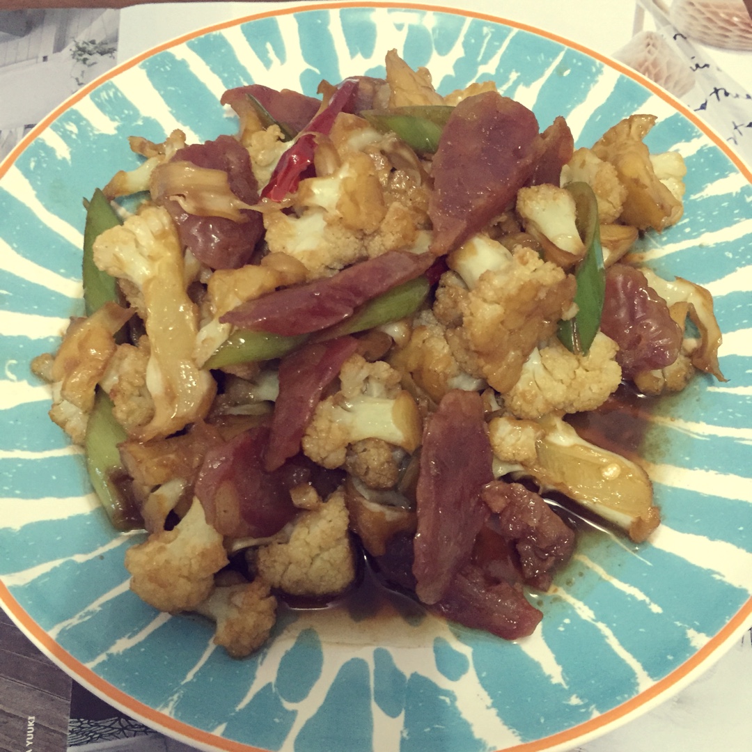 花菜炒腊肠