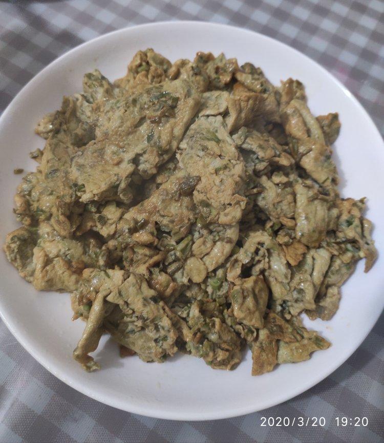 香椿芽炒鸡蛋