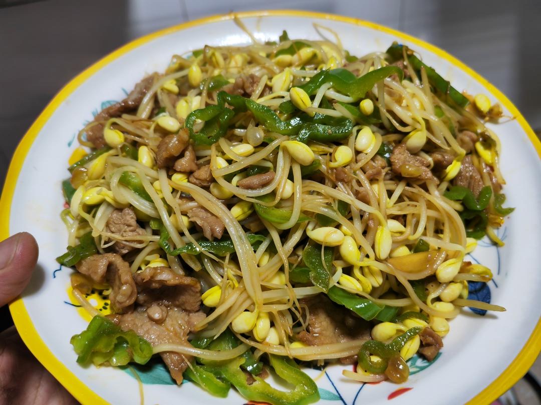绿豆芽青椒炒肉丝