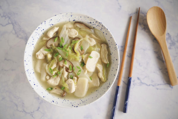 家的味道：青菜肉丝年糕汤