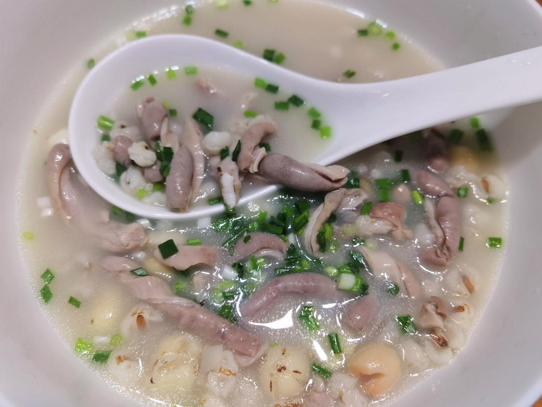 夏季养生必备美白清热养胃肚片汤    （ 附猪肚洗后绝对无异味小妙招）