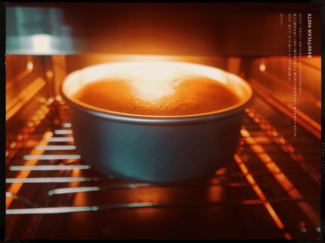 烤箱做蛋糕（戚风蛋糕的做法）