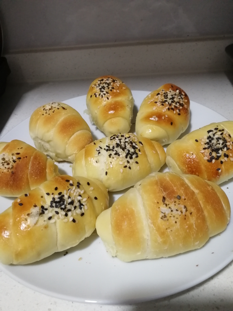 日式鹹可頌面包的做法
