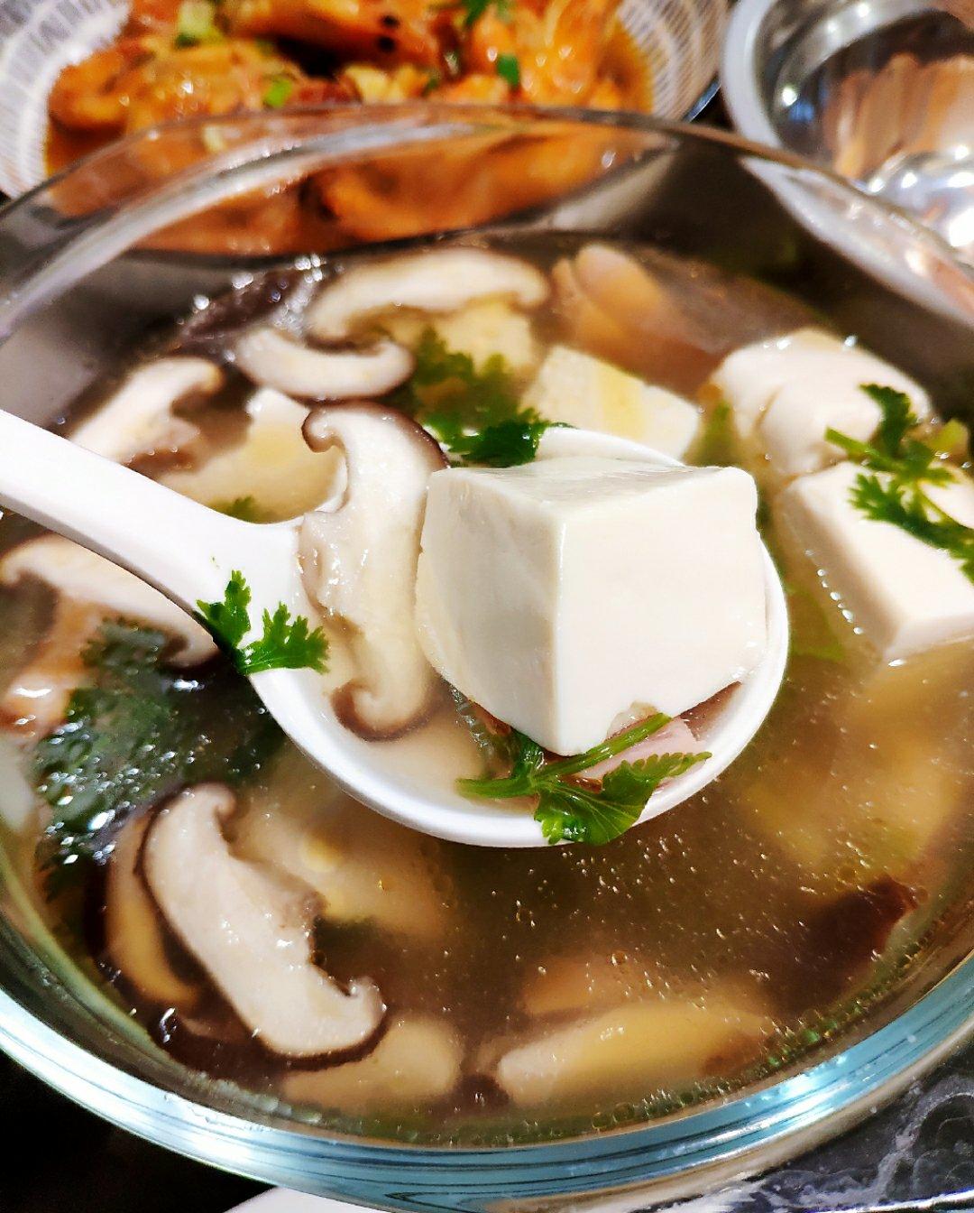 香菜豆腐蘑菇羹
