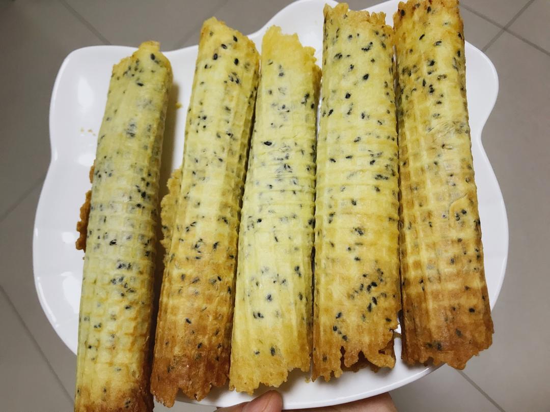 易卷快手 | 薄脆黑芝麻蛋酥卷