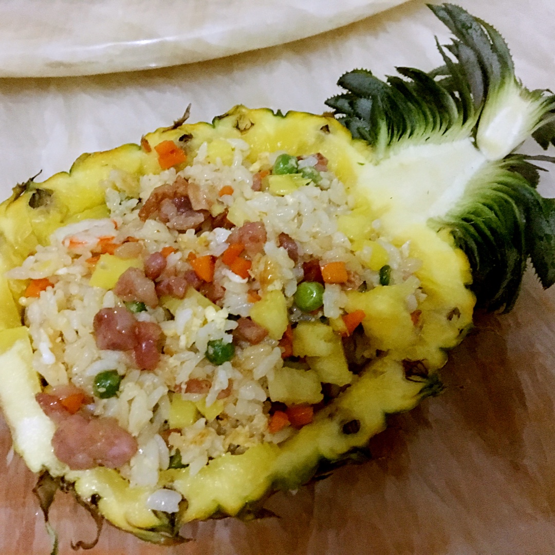 虾仁菠萝炒饭