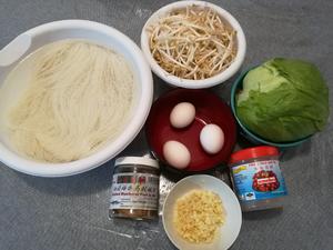 咸鱼炒米粉的做法 步骤1