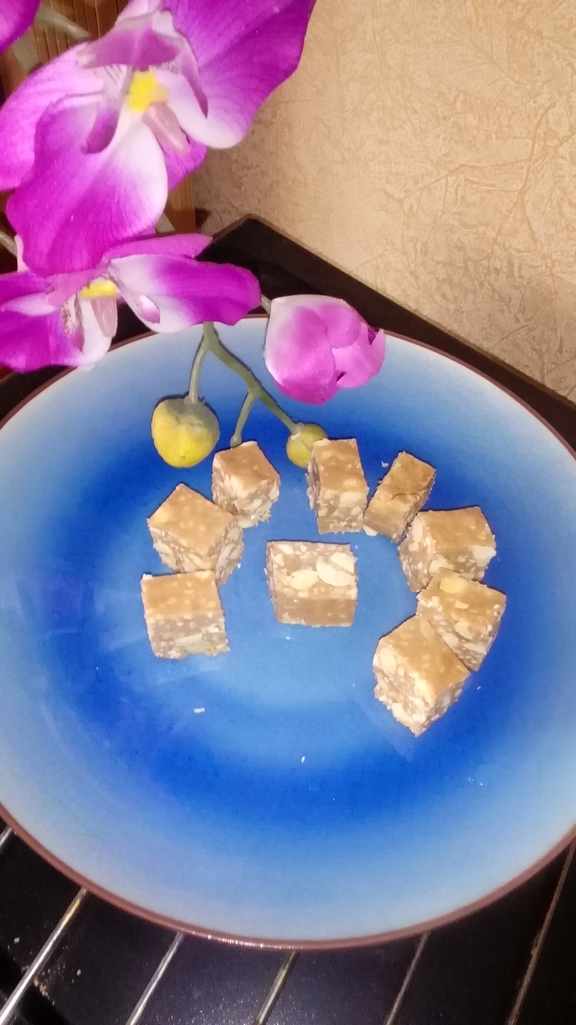 多味花生牛轧糖