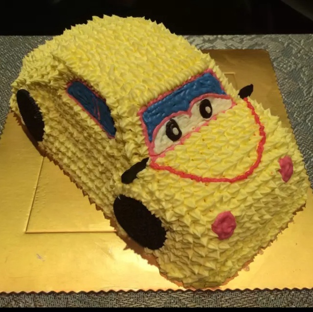 闪电麦昆小汽车生日蛋糕