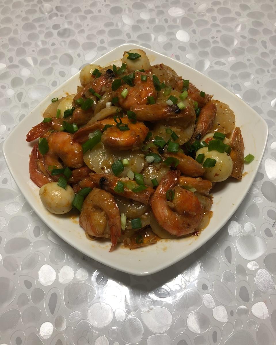 酱香年糕烧大虾