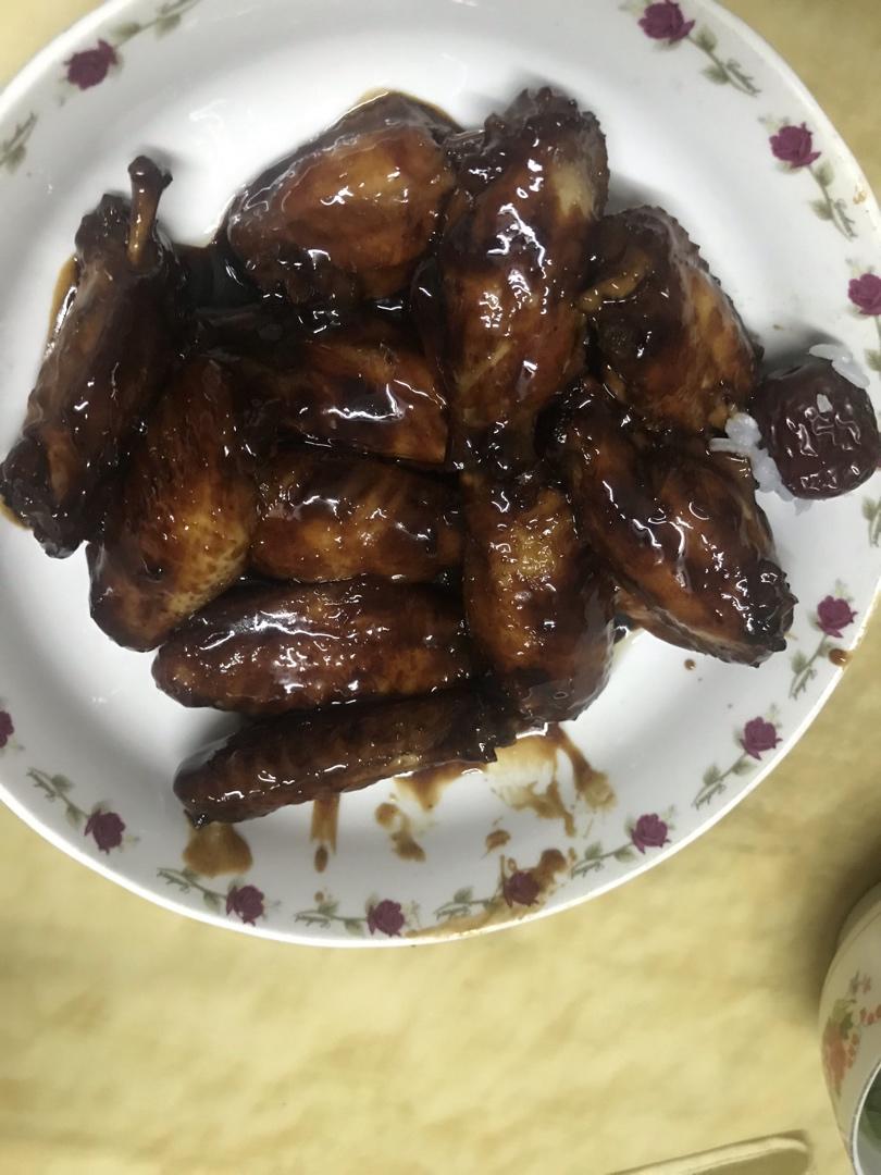 厨师长教你：“可乐鸡翅”的家常做法，味道鲜嫩可口，先收藏起来