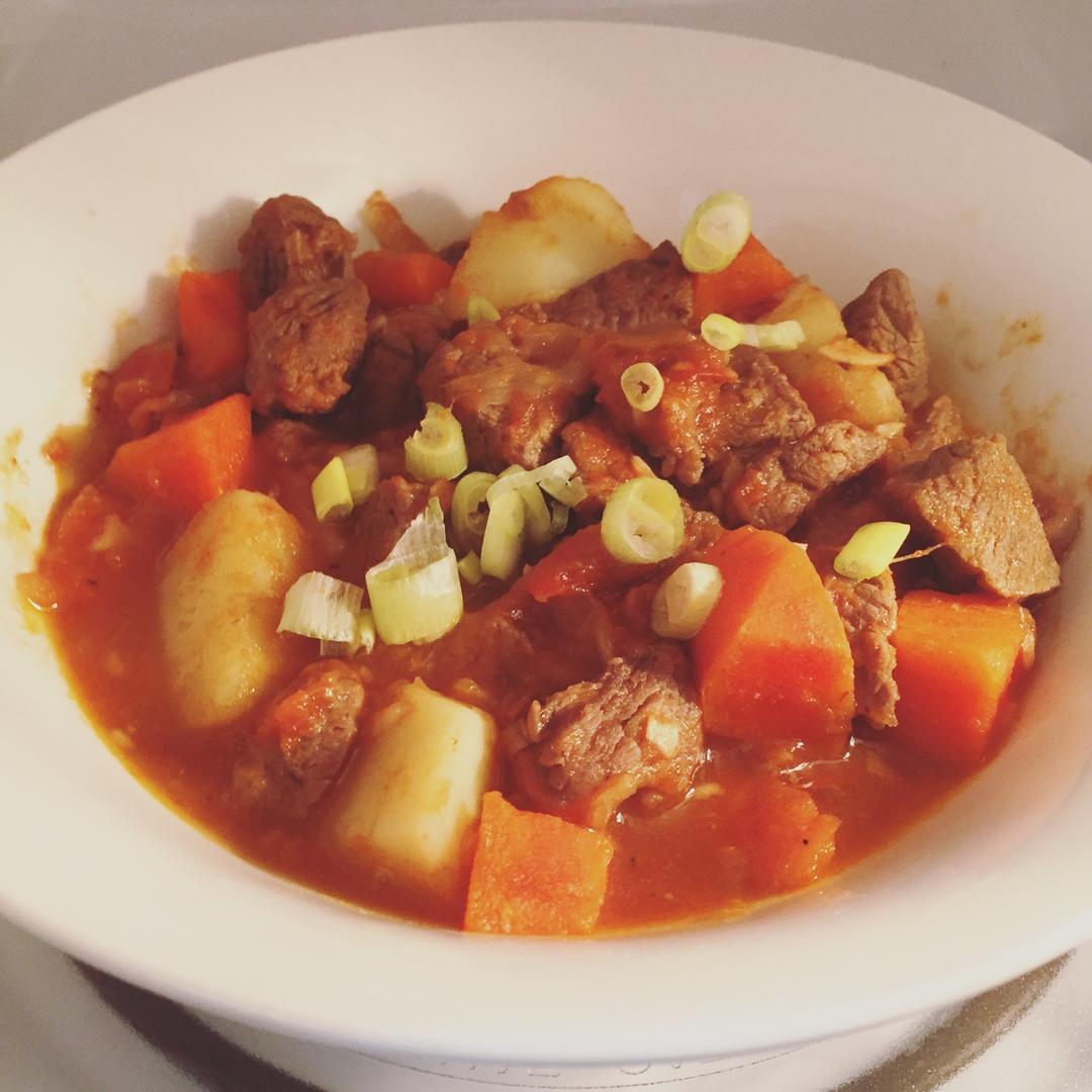 红烧牛肉土豆 （独家秘制）