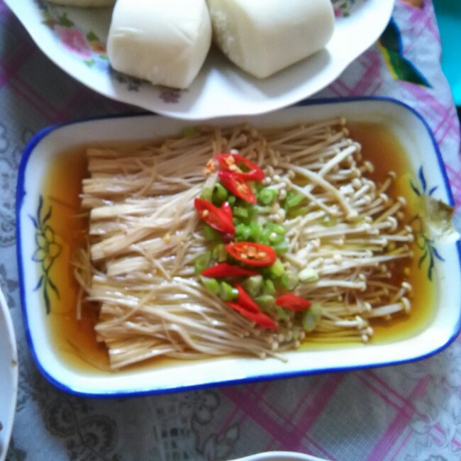油泼金针菇