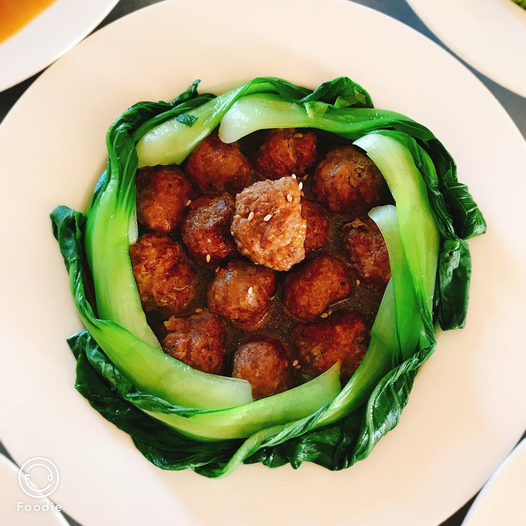 四喜丸子/红烧狮子头 Chinese Meatballs