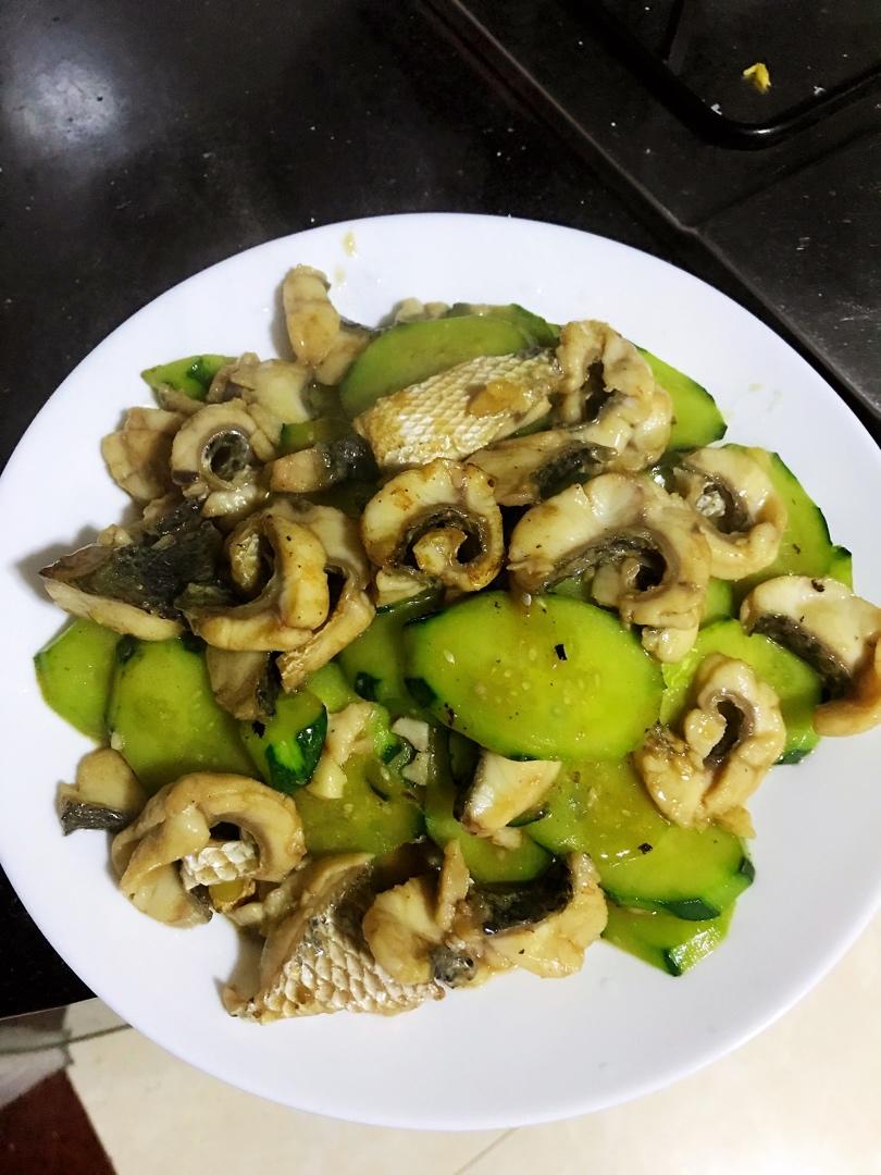 滑炒黑鱼片