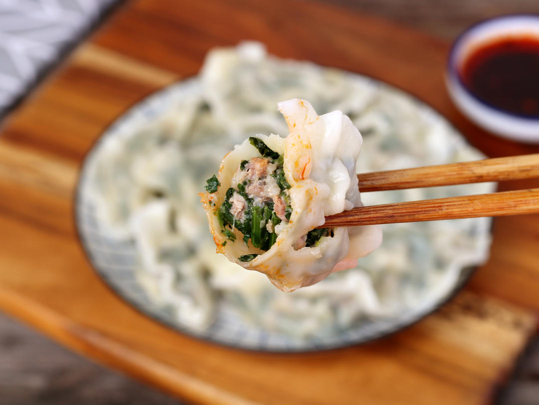 菊花脑猪肉馅饺子的做法