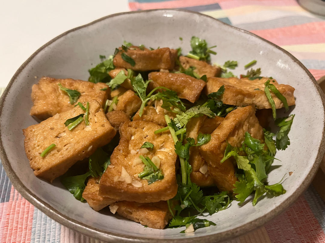 剁椒香菜豆腐